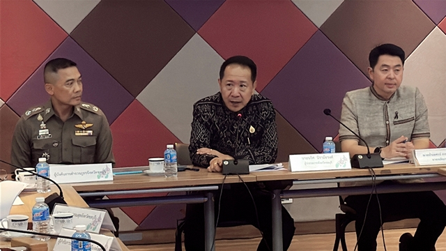 ชลบุรี-ผวจ.-ผบก.-นายกพัทยา วางแนวทางรับลูกเรือสหรัฐฯ ครึ่งหมื่นขึ้นฝั่งชลบุรี วอนเป็นเจ้าภาพที่ดี-อย่าเอาเปรียบ นทท.