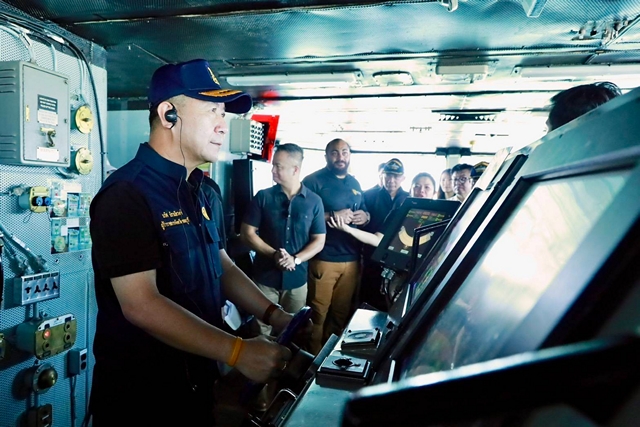 “กัปตันลินคอล์น” เรือบรรทุกเครื่องบินพลังงานนิวเคลียร์ “USS Abraham Lincoln ขอบคุณ ประเทศไทย ชาวชลบุรีให้การต้อนรับ