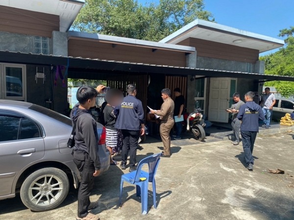 “เชียงราย”ไม่รอด!!ตม.เชียงรายตามสืบจับคาที่นอนรวบสองผัวเมียมือกดเงินแก๊งสแกมเมอร์ส่งประเทศเพื่อนบ้าน”
