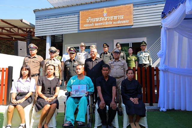 ร้อยเอ็ด-มูลนิธิชัยพัฒนามอบบ้านพระราชทาน “กรมสมเด็จพระเทพฯ” แก่พลทหารได้รับบาดเจ็บจากการปฏิบัติหน้าที่ชายแดน